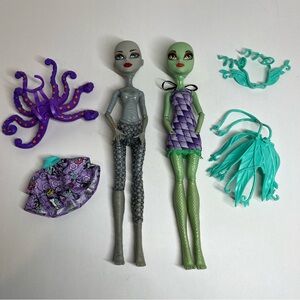 Doll Set CAM Create A Monster High Gorgon Mummy Shockingly Shy Scared Silly Lot